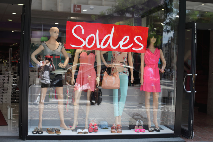 Comment choisir une vitrine de magasin durable ?