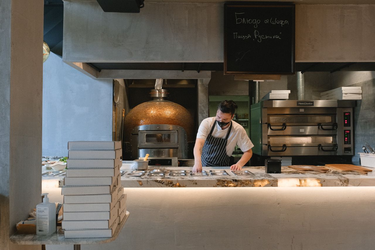 Créer une pizzeria moderne sans perdre l’esprit convivial du lieu