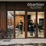 Ōbarbier Plan de Campagne maison de coiffure – intérieur moderne et élégant d'un salon de coiffure